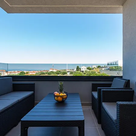 Skyline Luxe * Ζαντάρ