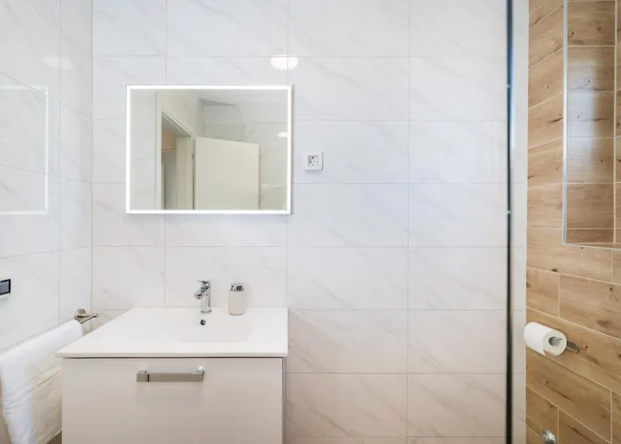 Апартаменты Skyline Luxe