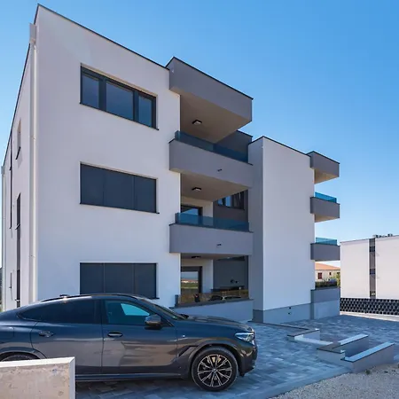דירה Skyline Luxe *