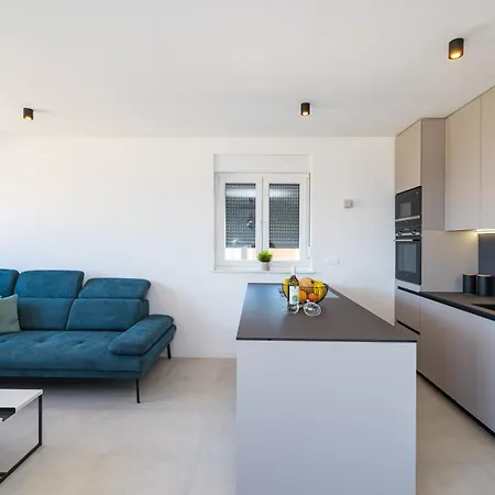דירה Skyline Luxe