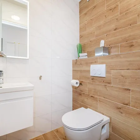 Skyline Luxe Apartman *